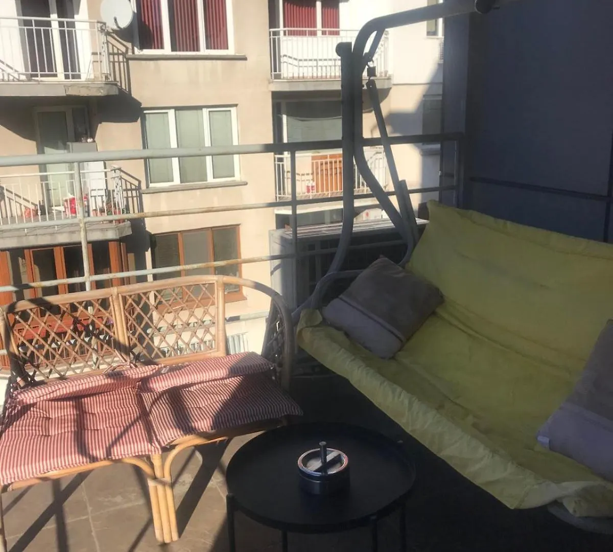 Lilia 3 Self-Check In Apartment With Hot Water Despite Prevention In The Neighborhood, Food And Drink Shop Open Until 10 Pm And Free Parking Area Next Ot 24 Hours Food And Drink Shop And Free Parking Area Σόφια