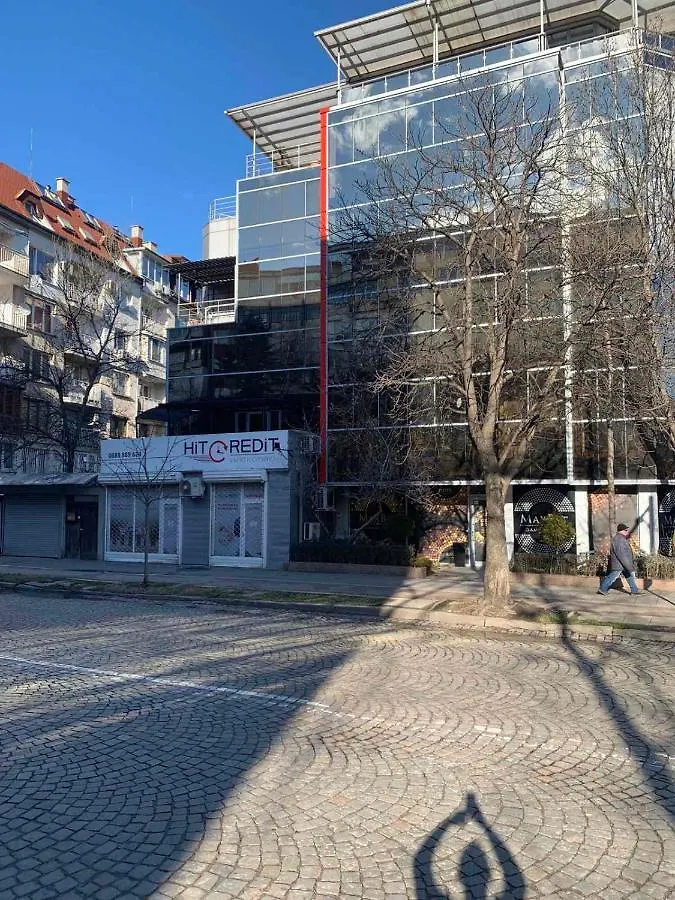 Lilia 3 Self-Check In Apartment With Hot Water Despite Prevention In The Neighborhood, Food And Drink Shop Open Until 10 Pm And Free Parking Area Next Ot 24 Hours Food And Drink Shop And Free Parking Area Sofia